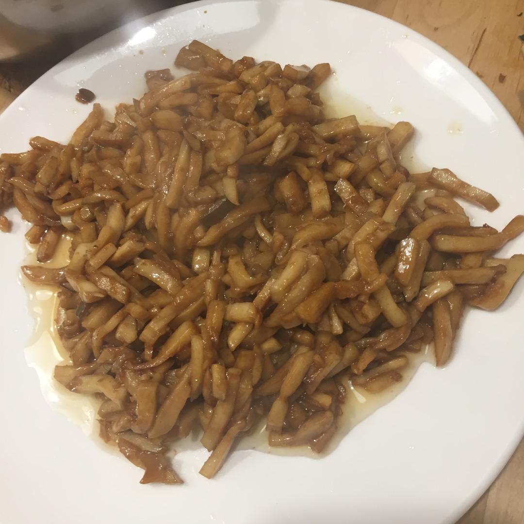 无敌下饭的干煸杏鲍菇，全家都爱