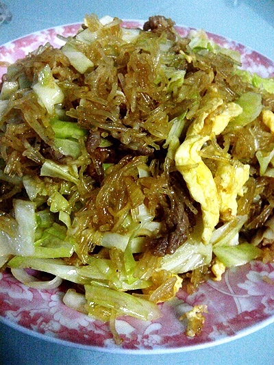 包菜粉丝炒鸡蛋