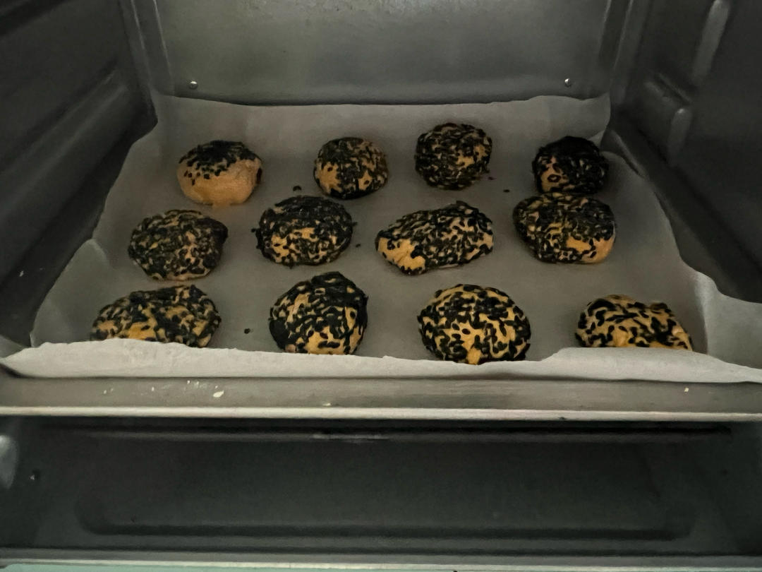 糯叽叽的秋冬甜品南瓜麻球（麻团），无需油炸也能外皮酥脆香甜软糯