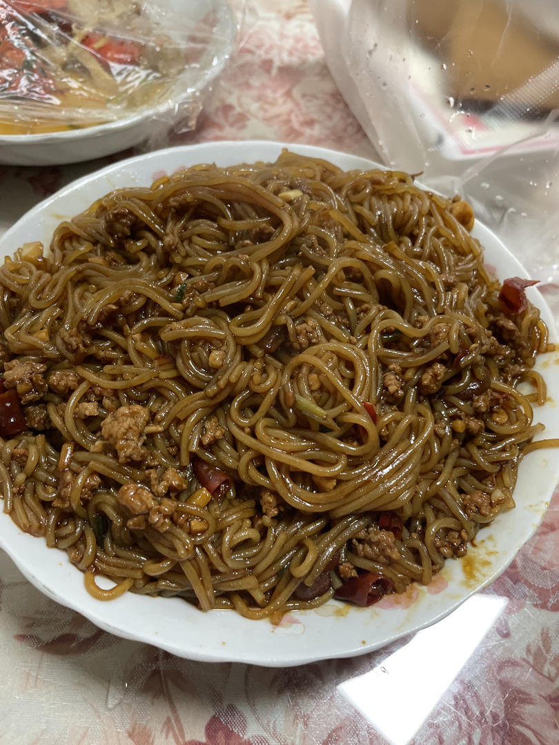 10分钟快手菜，巨下饭的肉沫粉丝煲