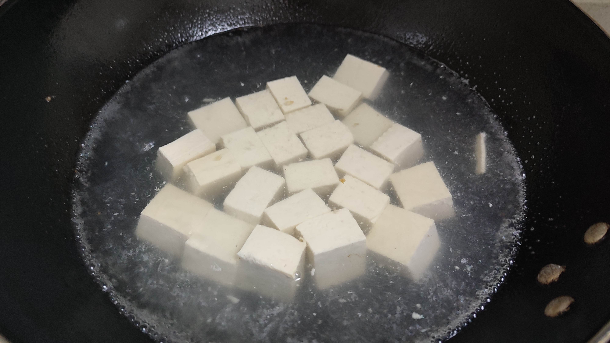麻辣豆腐（脑花豆腐）的做法 步骤1