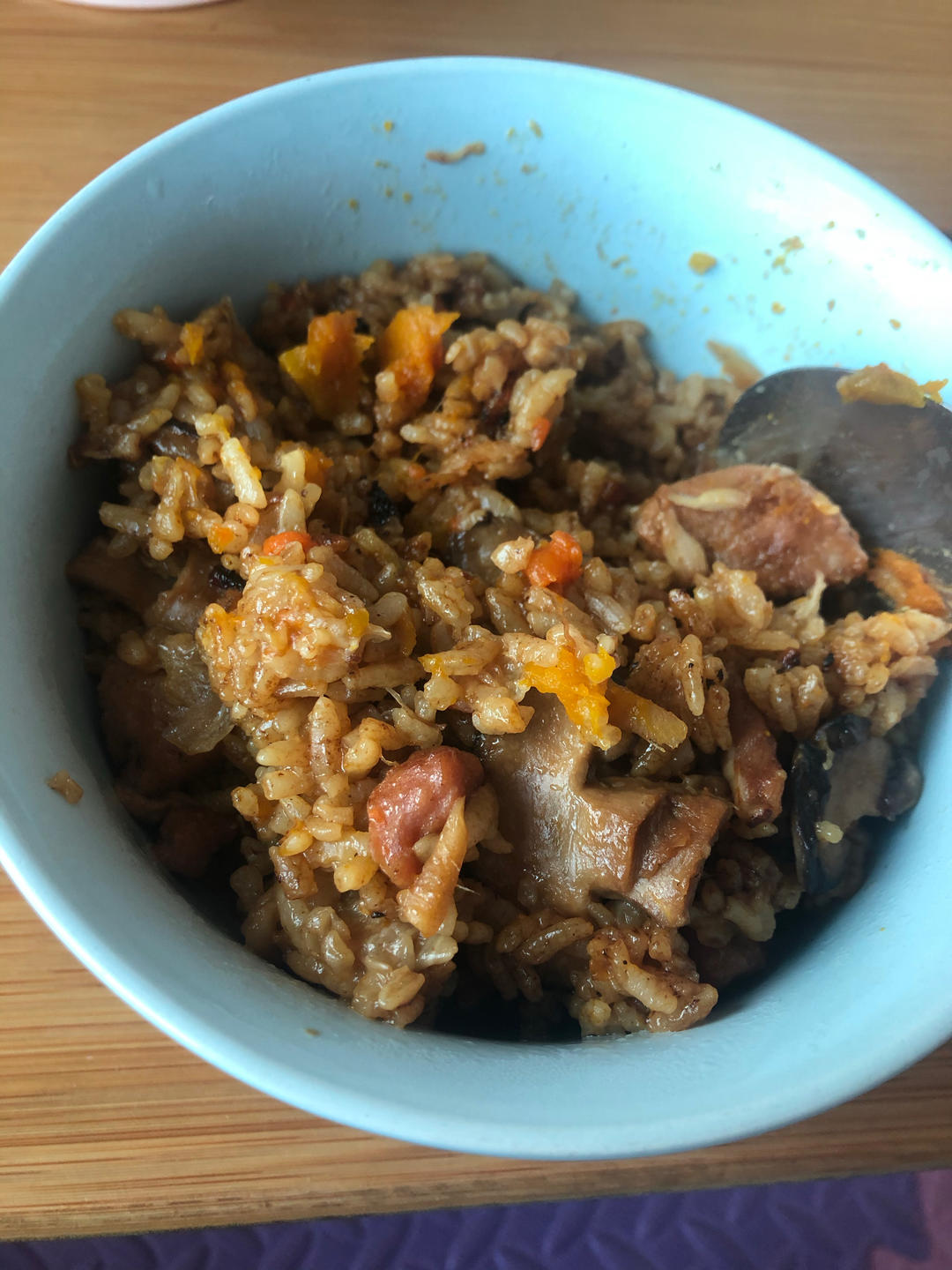 鲜香软糯南瓜鸡腿焖饭