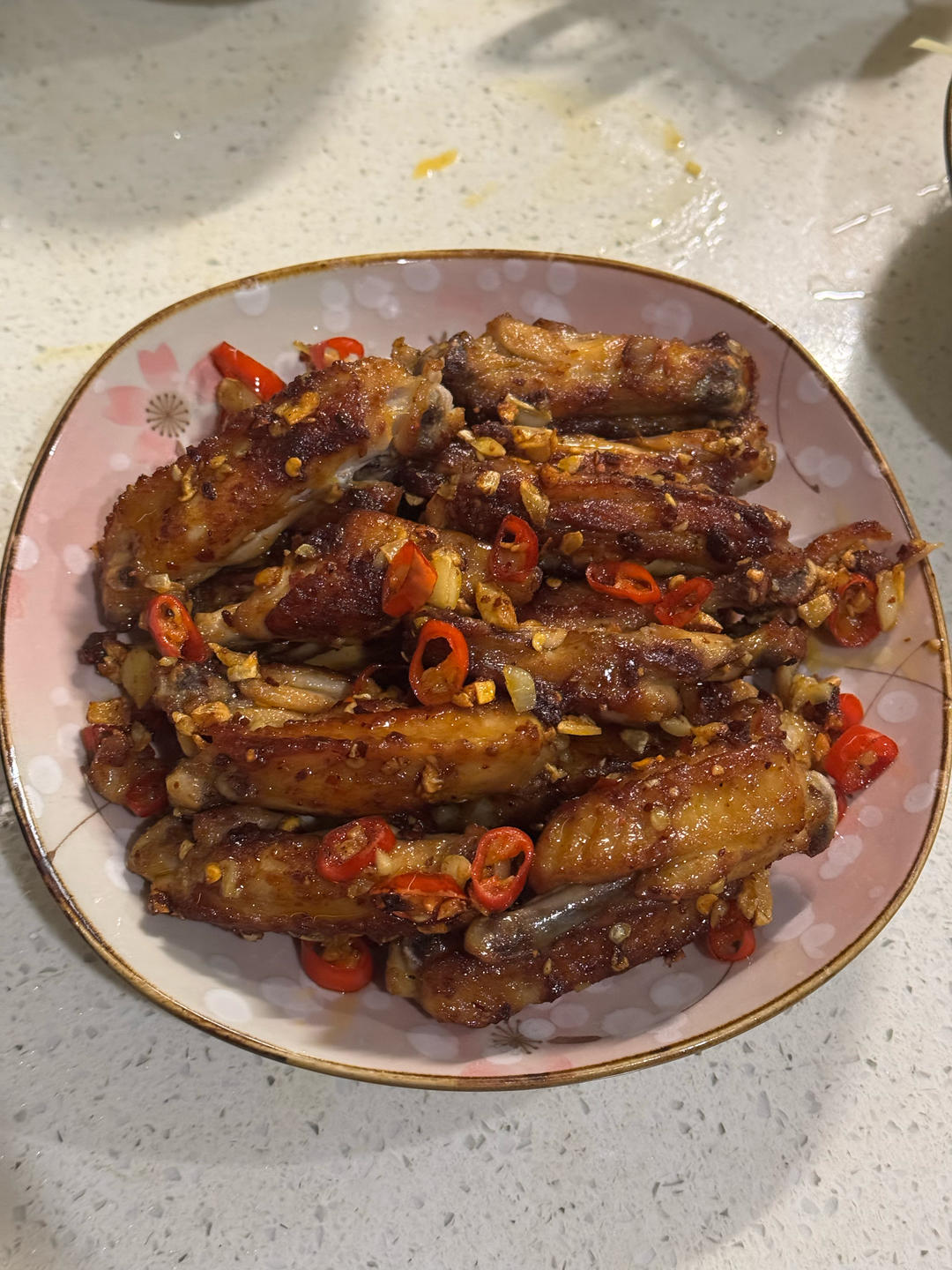 网红菜～好吃到嗦手指的蒜香鸡翅
