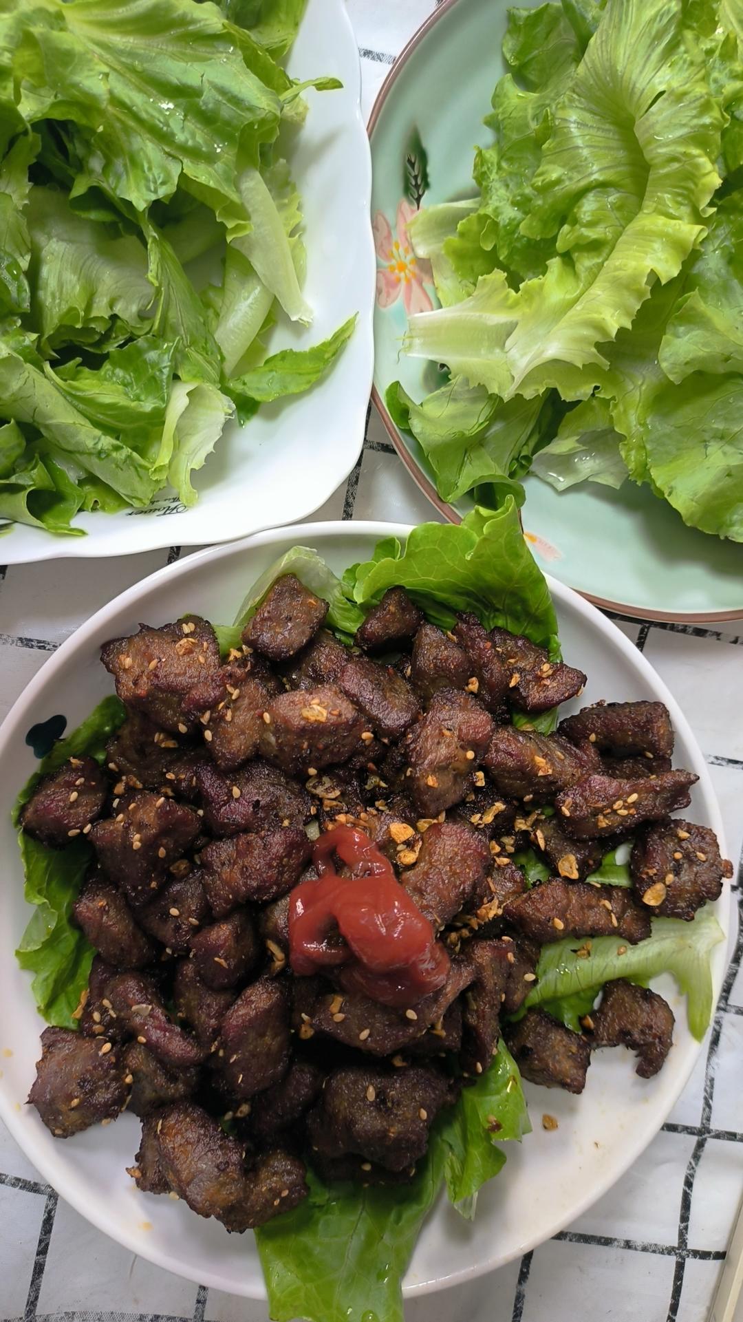 我做的蒜香孜然牛肉粒完爆烧烤店！！