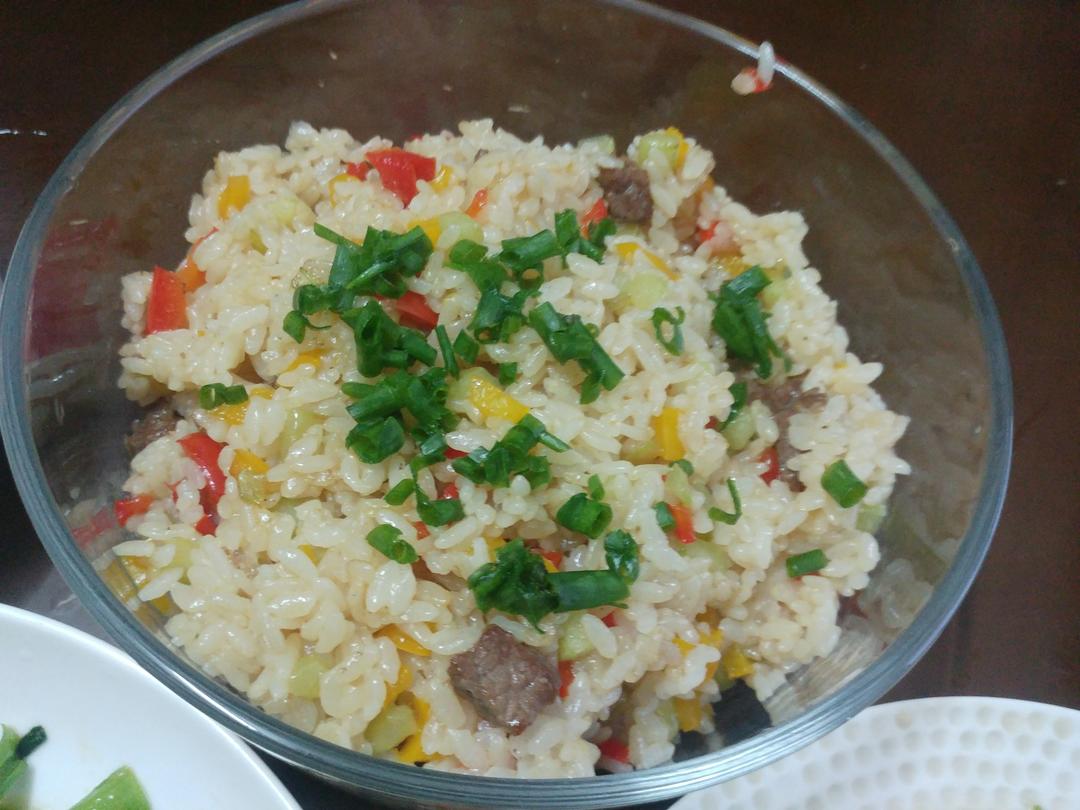 牛肉炒饭的做法