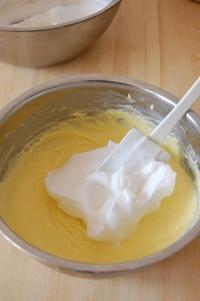 柠檬轻乳酪蛋糕的做法 步骤9