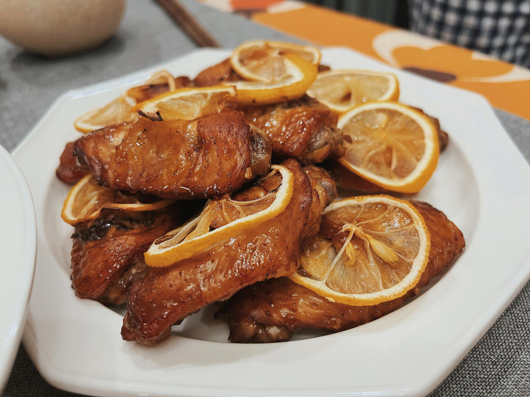 酸酸甜甜清香不腻，蜂蜜柠檬烤鸡翅