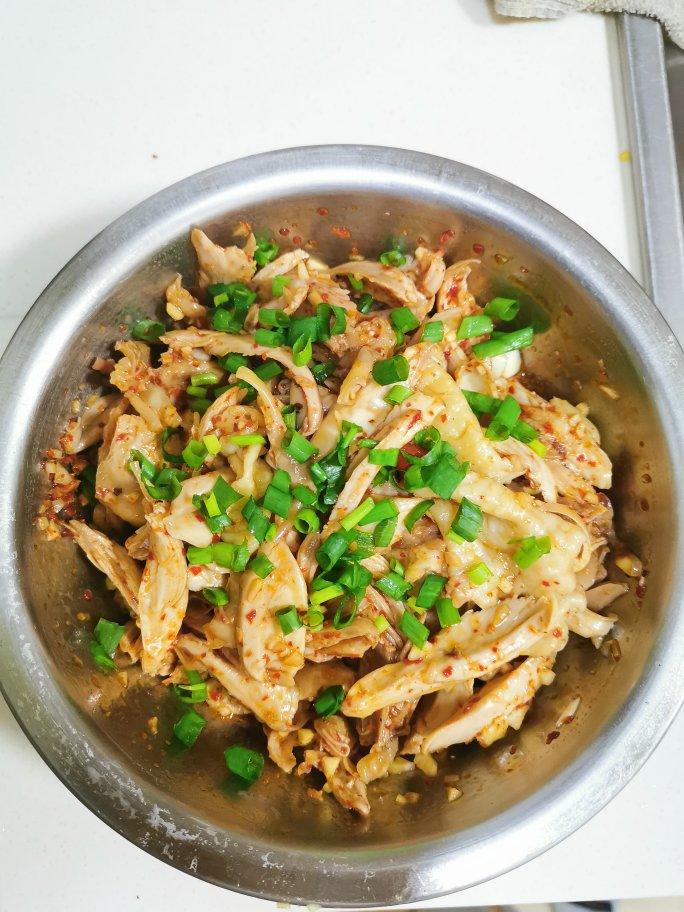 超嫩麻辣口水鸡（家常版）