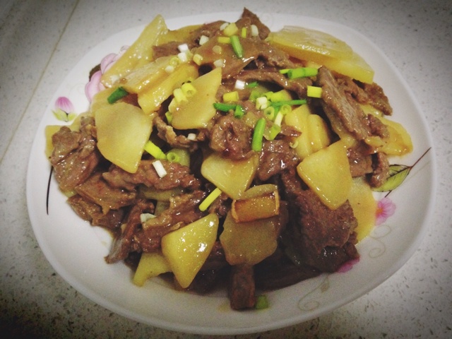 土豆炒牛肉