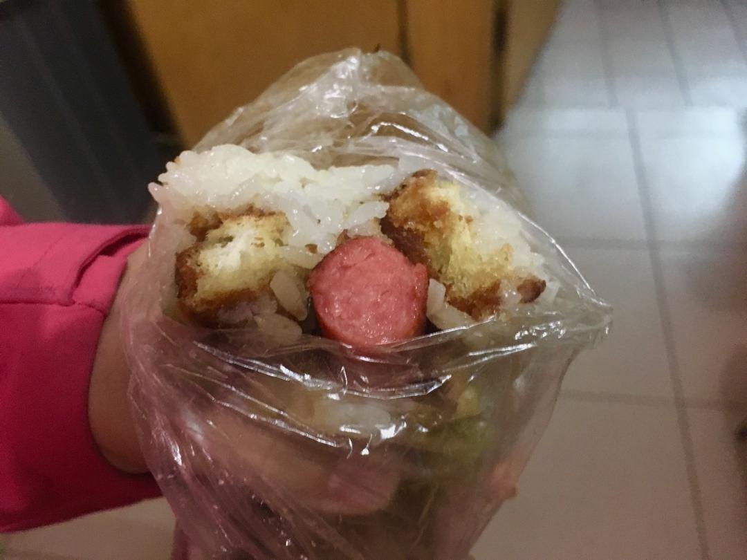 哭泣的狮子做的炊饭(糯米饭团)