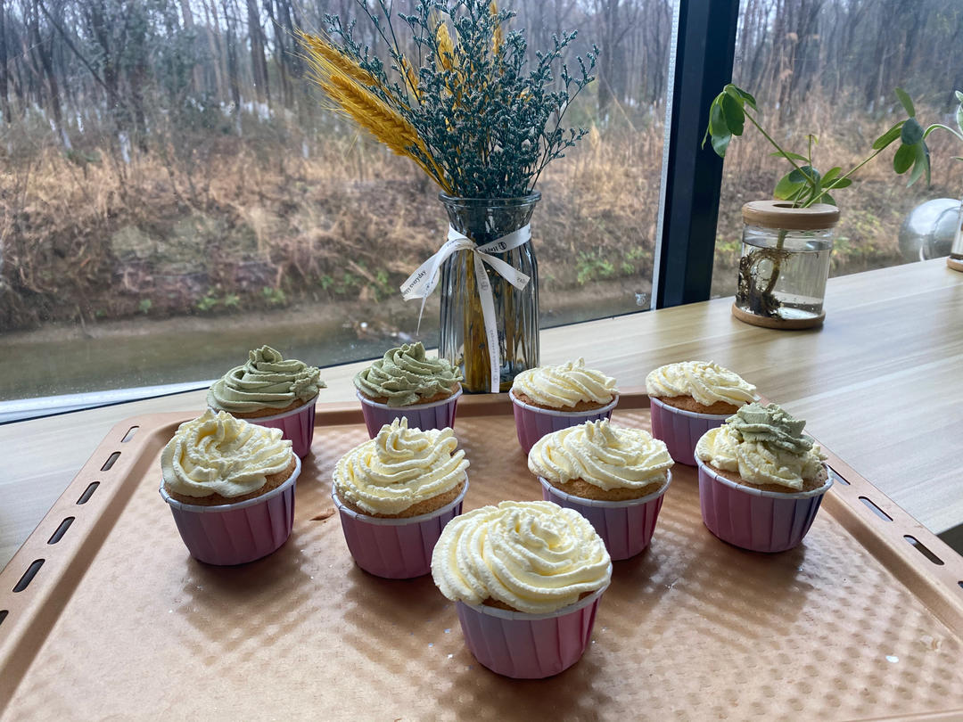 纸杯蛋糕 8寸戚风蛋糕的量