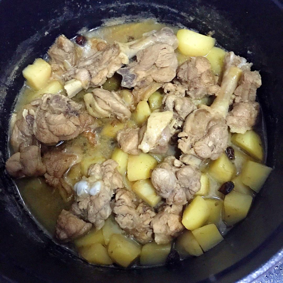 土豆焖鸭