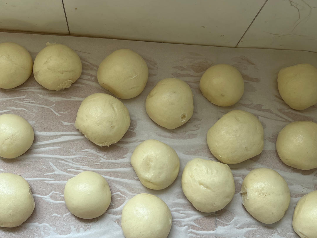 新手做馒头也能100%成功——附上非常详细的视频步骤（一次发酵法）