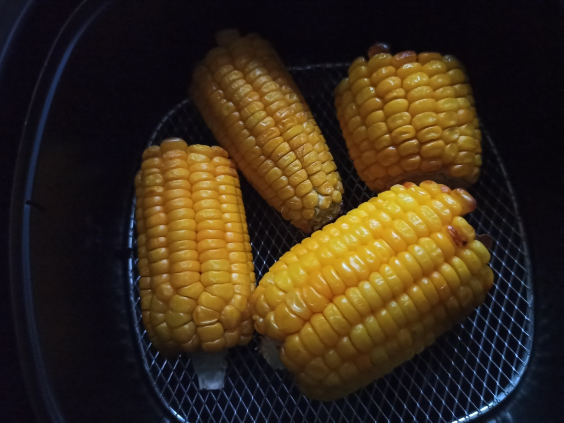 超简单的空气炸锅·烤玉米的做法 步骤5