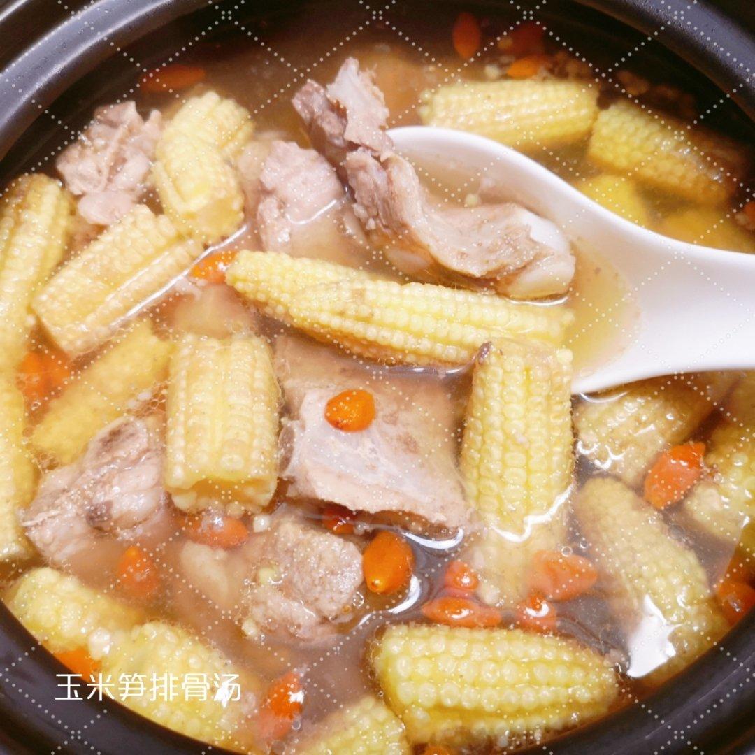 玉米笋排骨汤