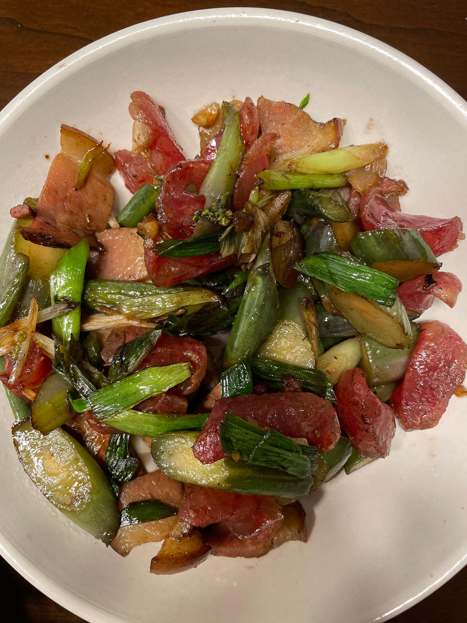 腊肉炒红菜苔