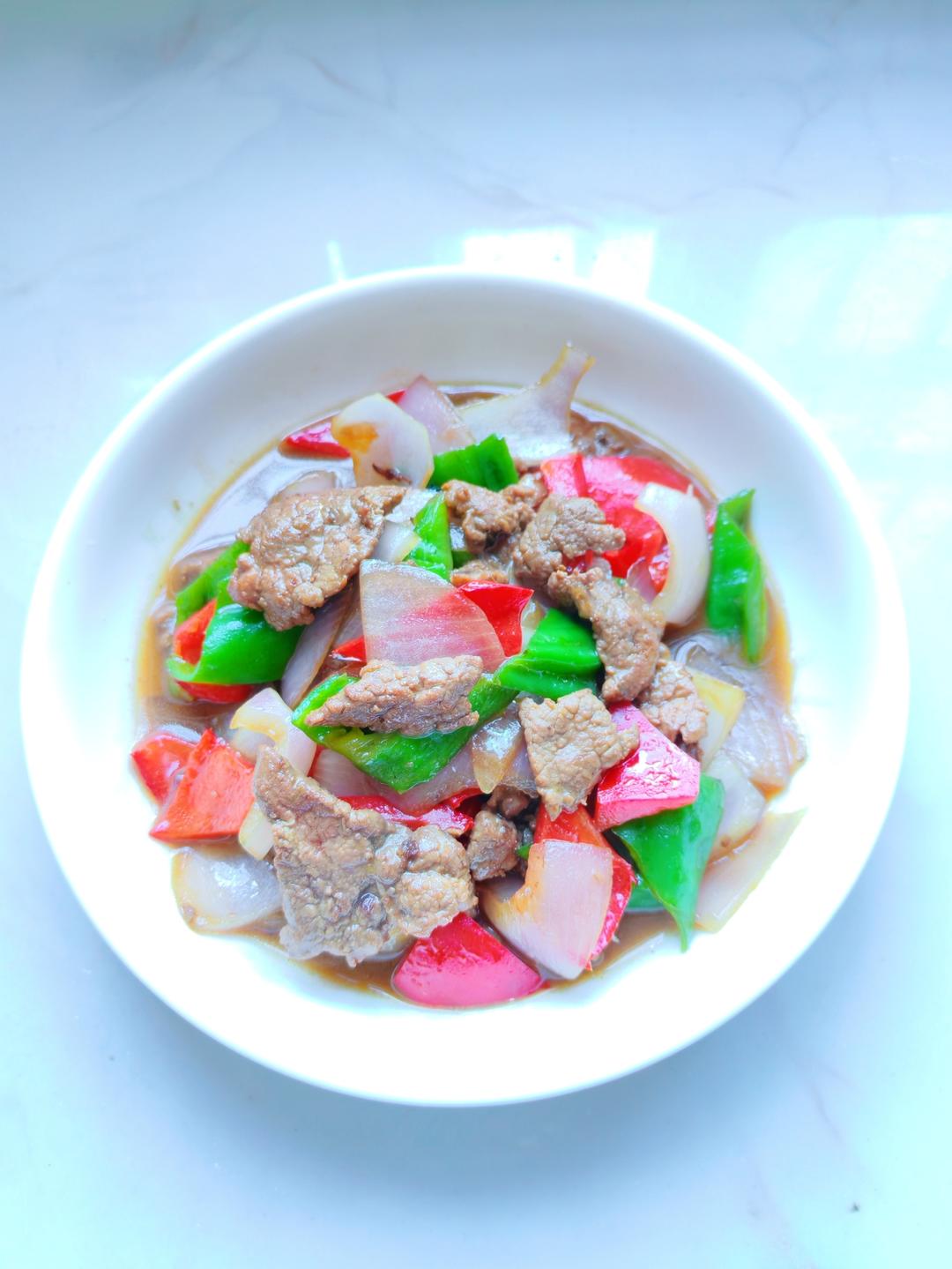 黑椒洋葱炒牛肉/马克西姆不粘锅