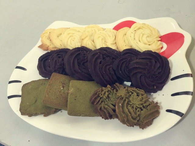 多种口味曲奇（香草、巧克力、抹茶）