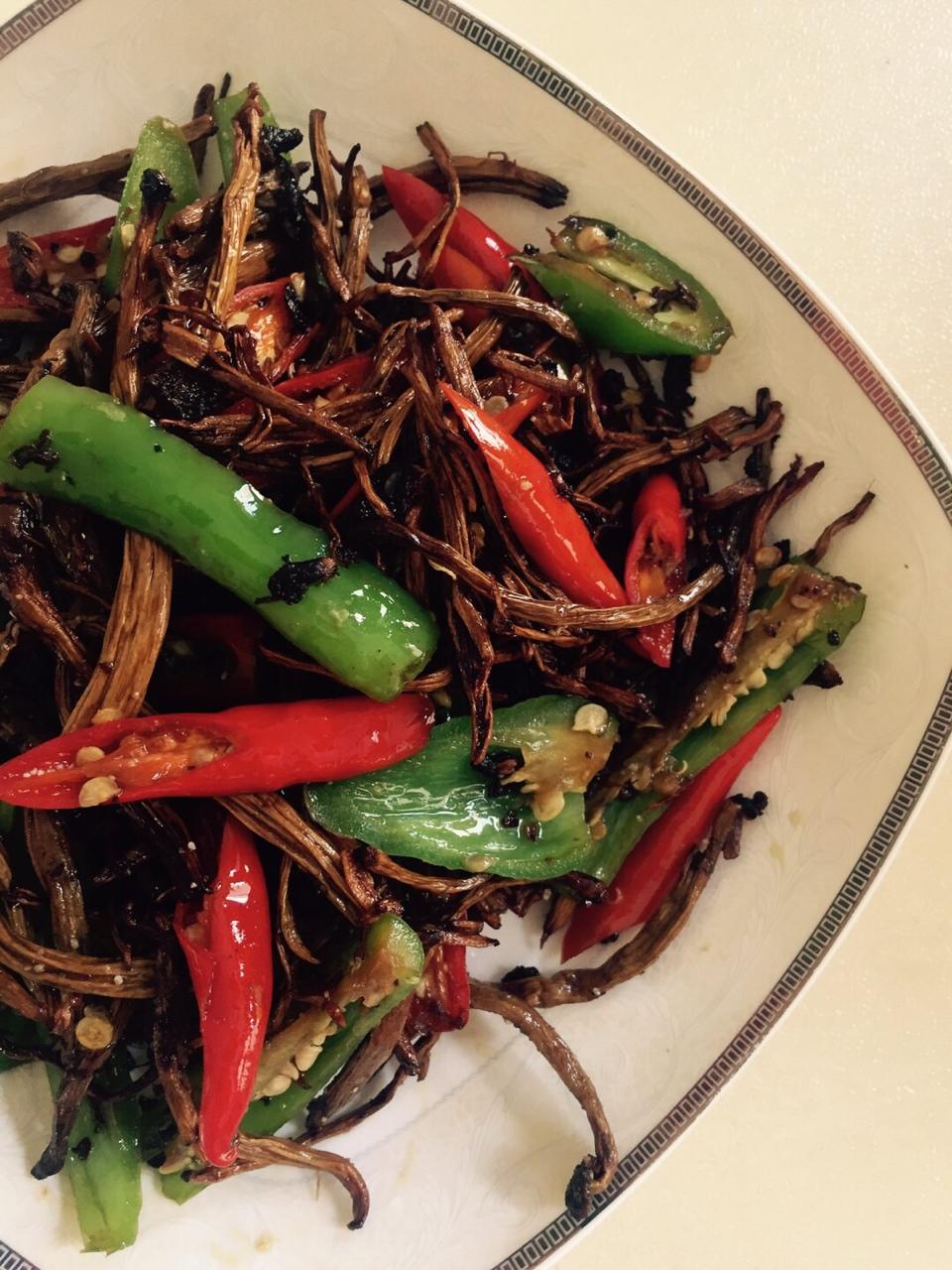 干煸茶树菇