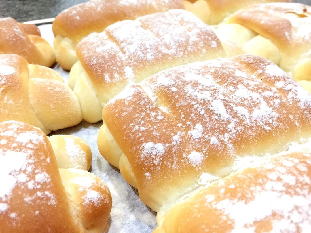 软到不知所措的牛奶卷