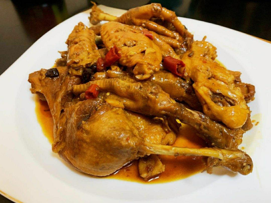 一锅卤肉