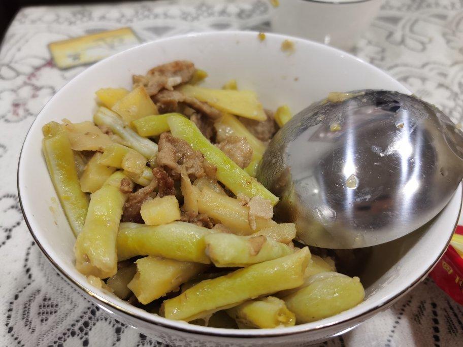 超级下饭的芸豆土豆炖肉肉（给多少肉都不换，配上米饭，两碗没问题）