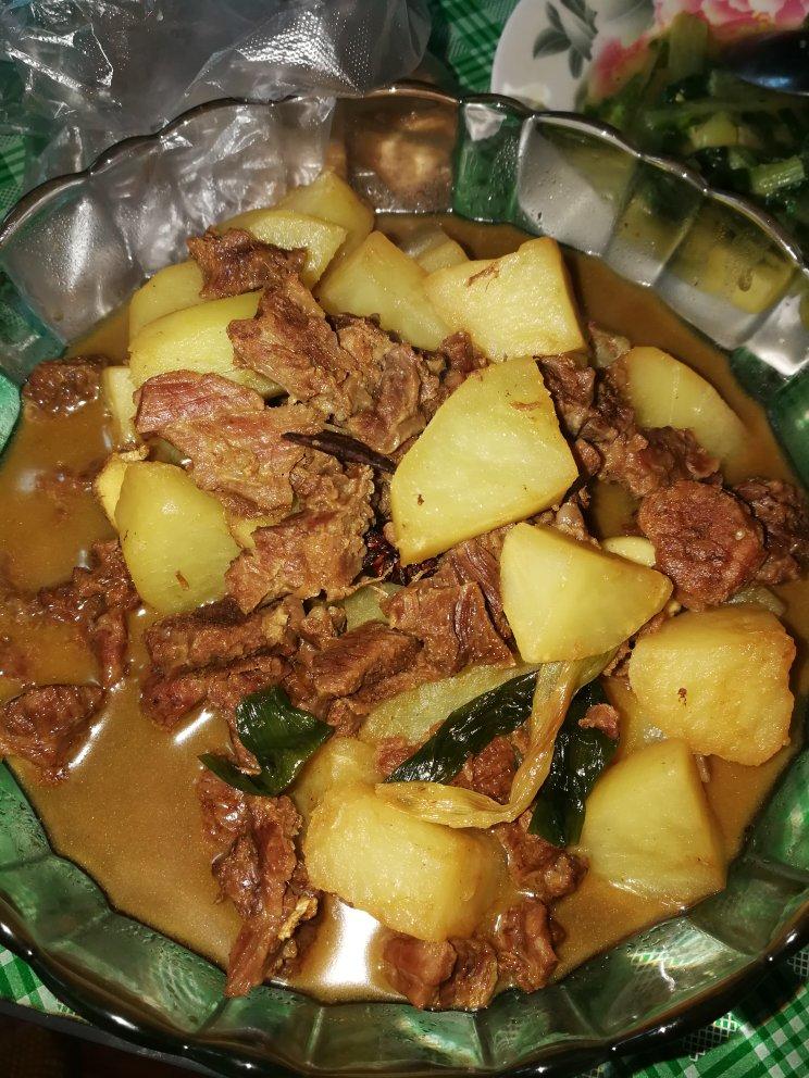 堂妈的土豆炖牛腩