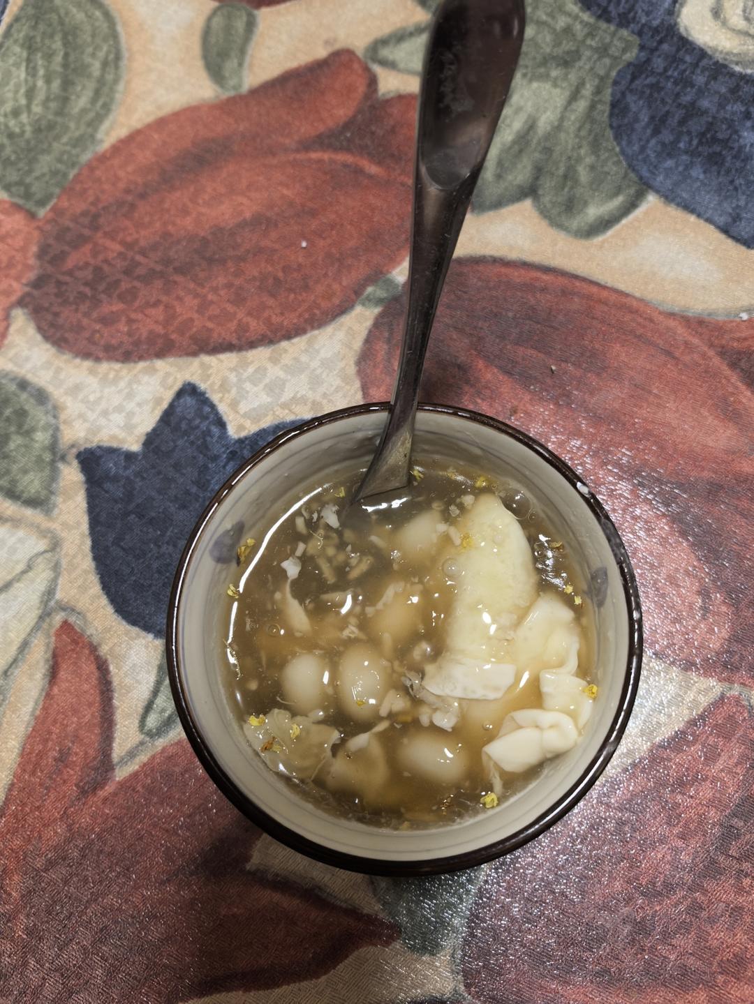 桂花酒酿圆子，自己做的圆子才好吃