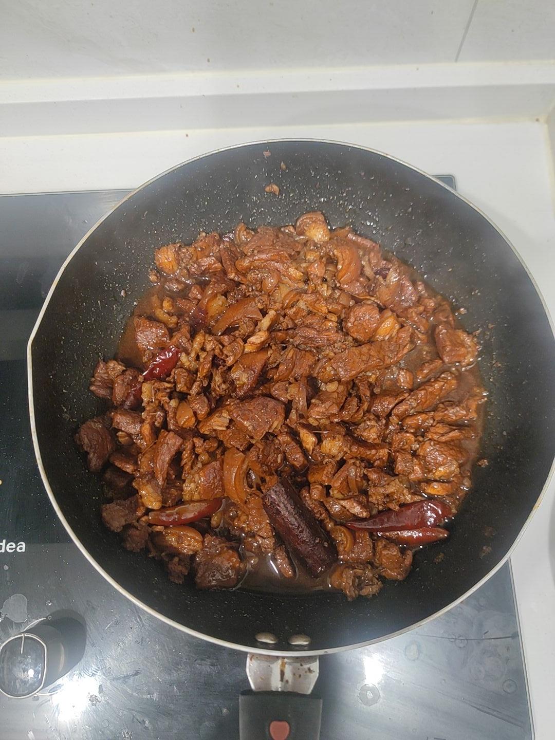 红烧肉（方言：燣lan肉，陕西咸阳武功县地区做法）的做法