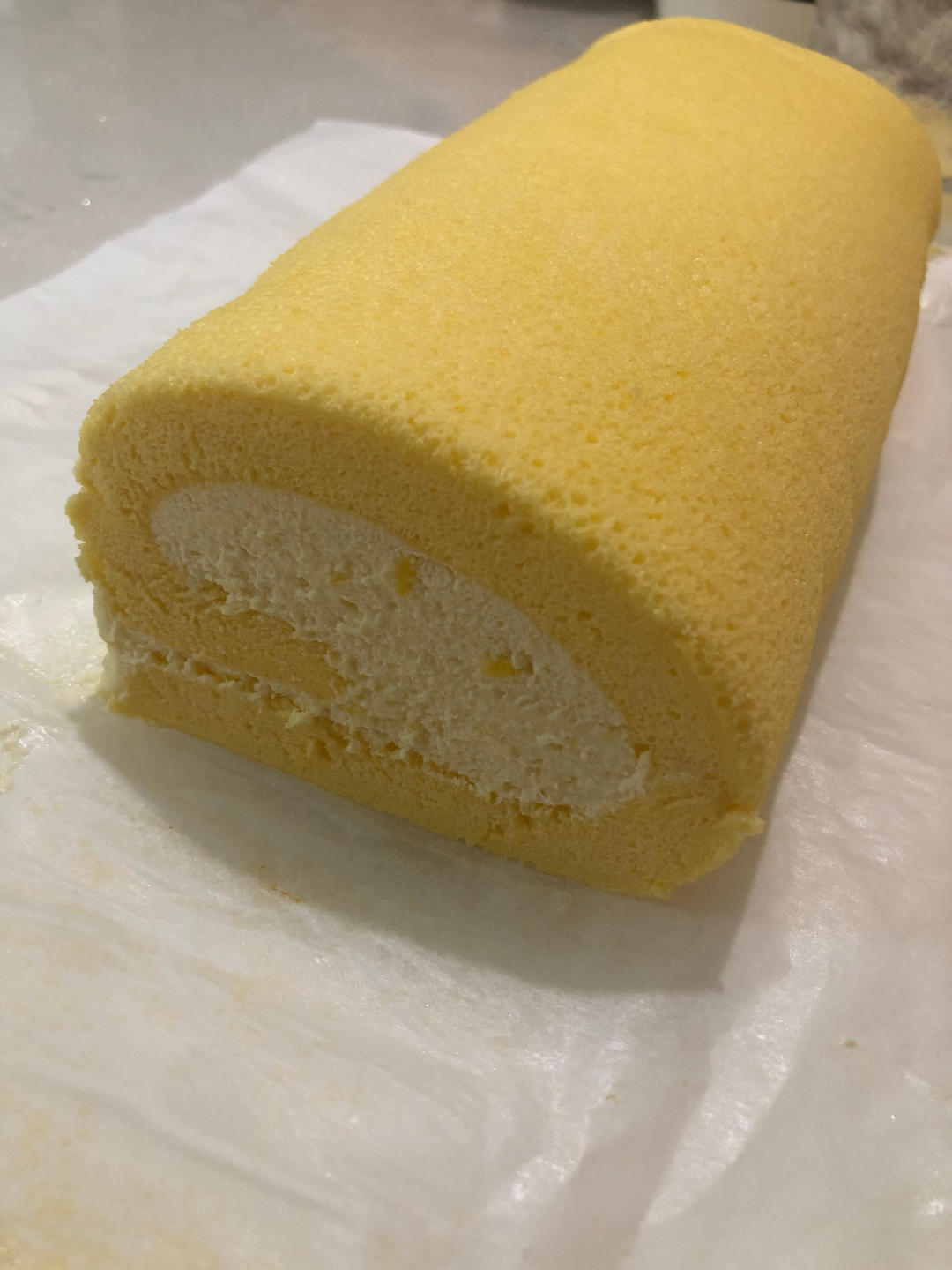 柠檬奶油蛋糕卷，超好吃的柠檬香缇奶油做法