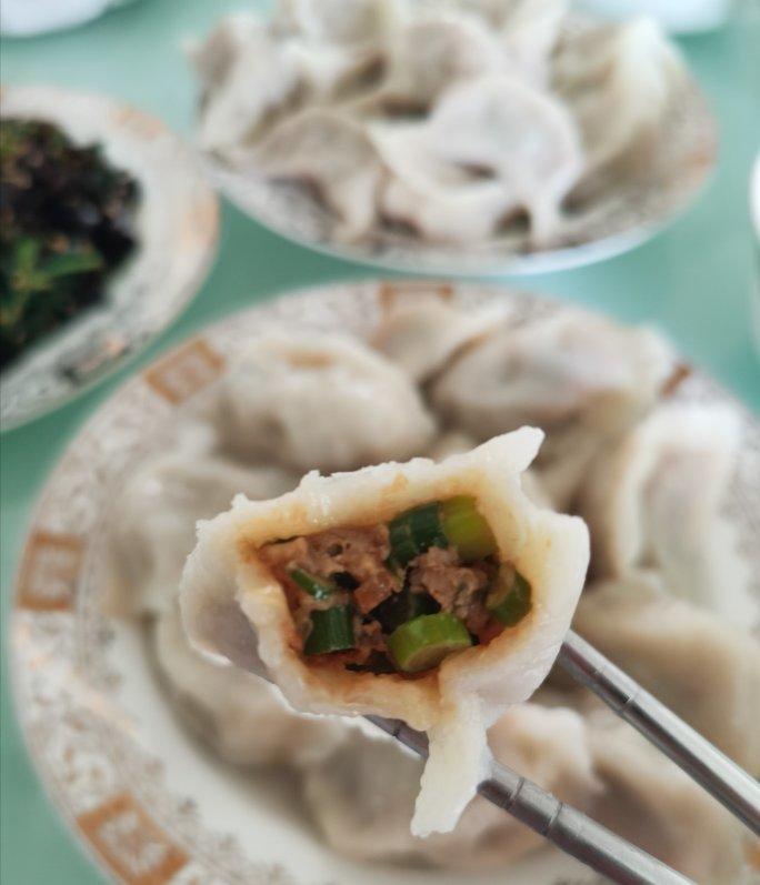 蒜苔风味饺子