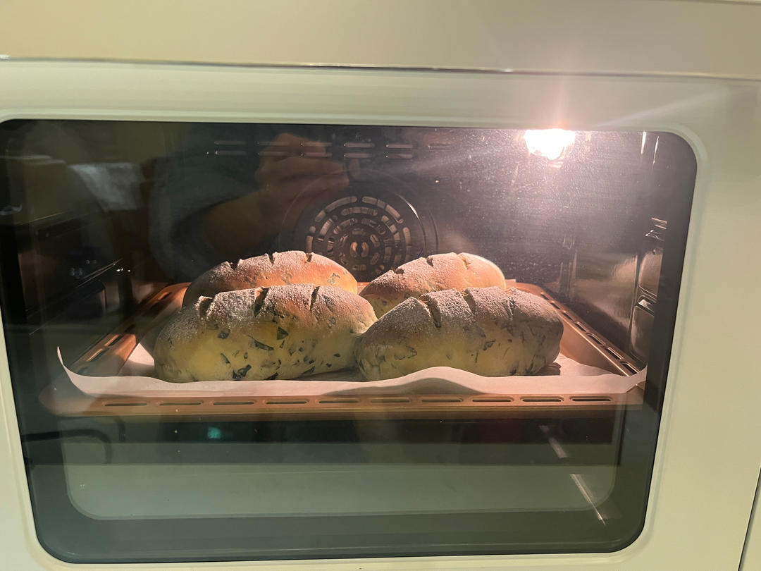 菠菜芝士咸面包