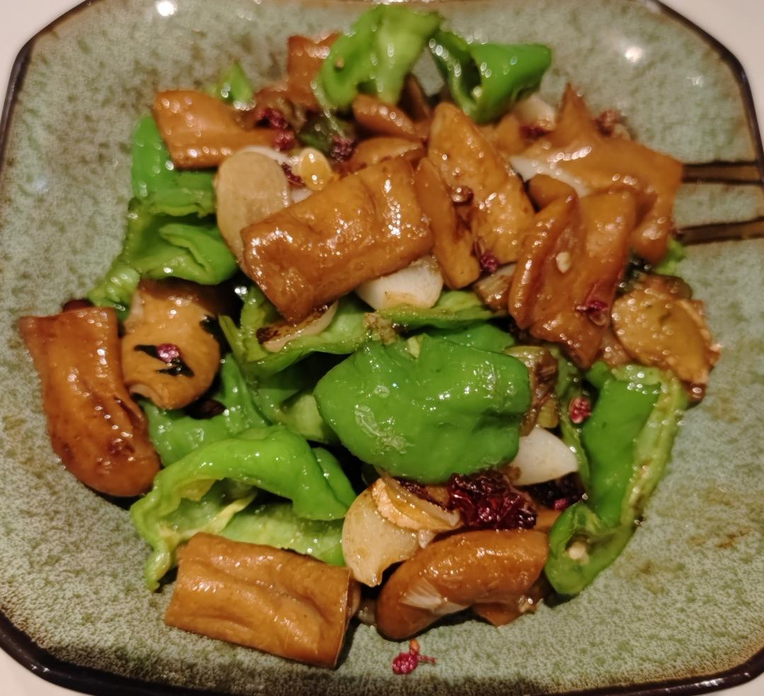 零厨艺也能做的大餐~最简单美味的爆炒肥肠