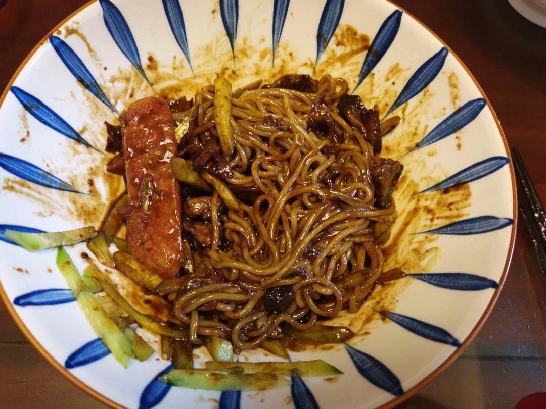 堂妈小厨——韩式炸酱面