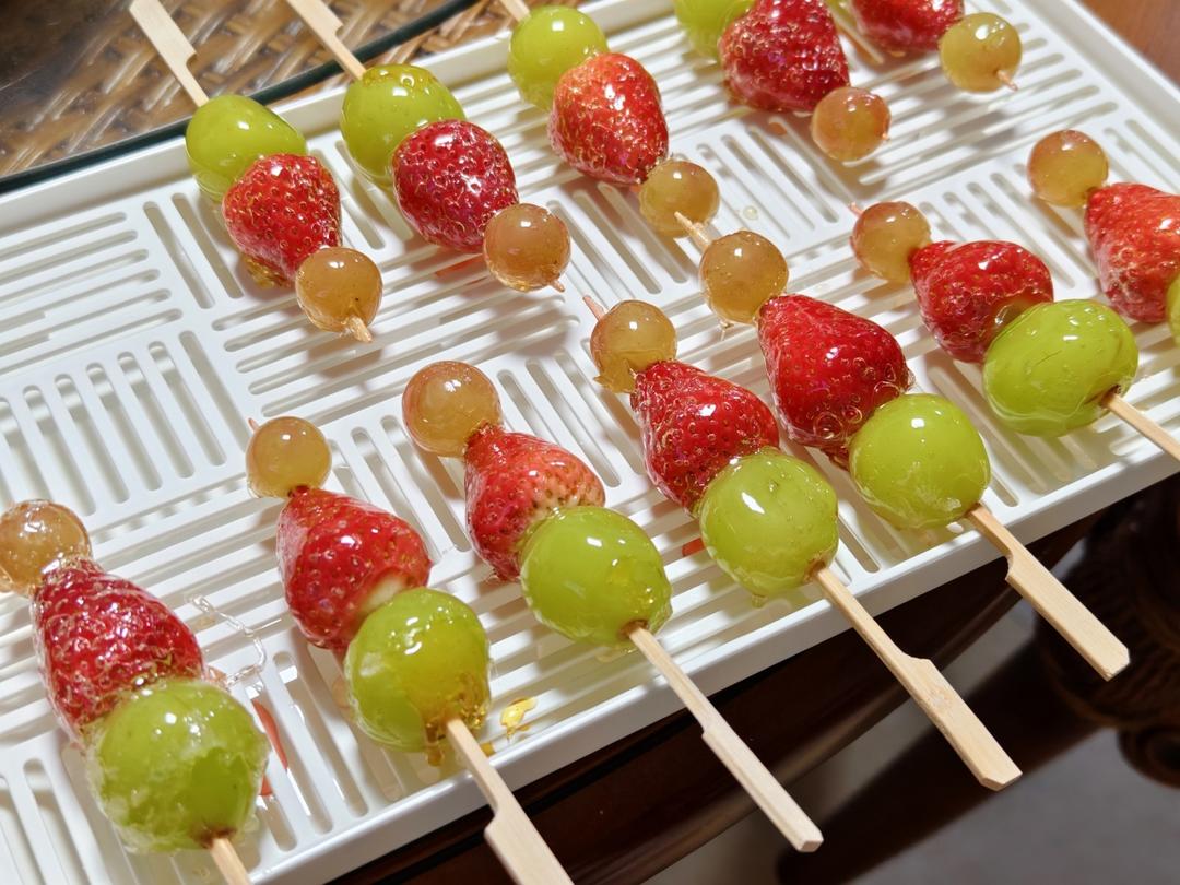 玲珑剔透：不会化糖的网红mini糖葫芦。