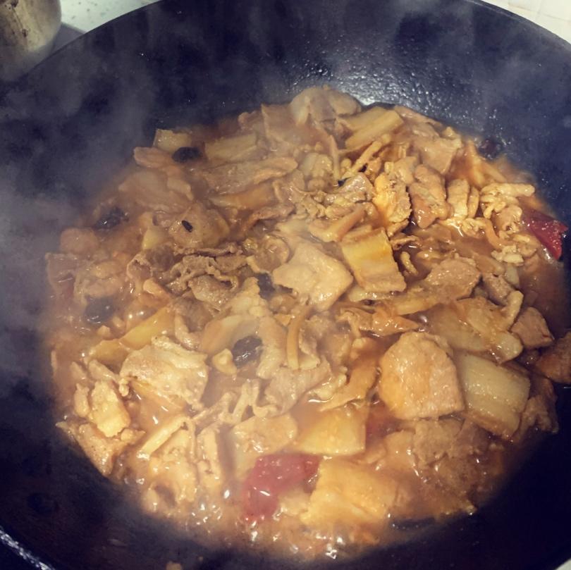 家常炒肉🐷
