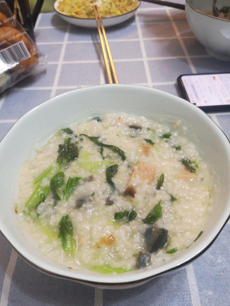 妈妈👩教我做的皮蛋瘦肉粥🥣简单快捷美味😋