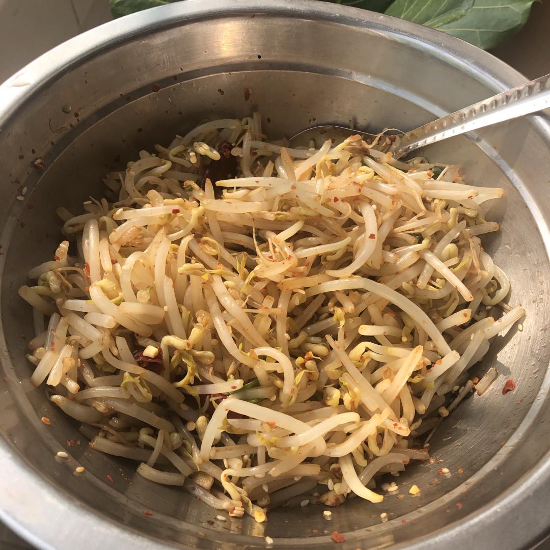 酸辣清脆爽口，安利给所有减肥的姐妹，凉拌豆芽