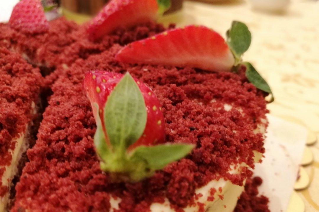 无需抹面的轻卡红丝绒蛋糕/低卡配方+装饰窍门+挤花方法/烘焙视频蛋糕篇11「美式蛋糕」