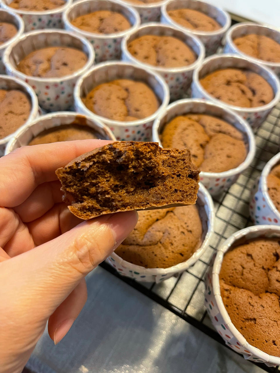 黑巧克力奶油奶酪杯子蛋糕