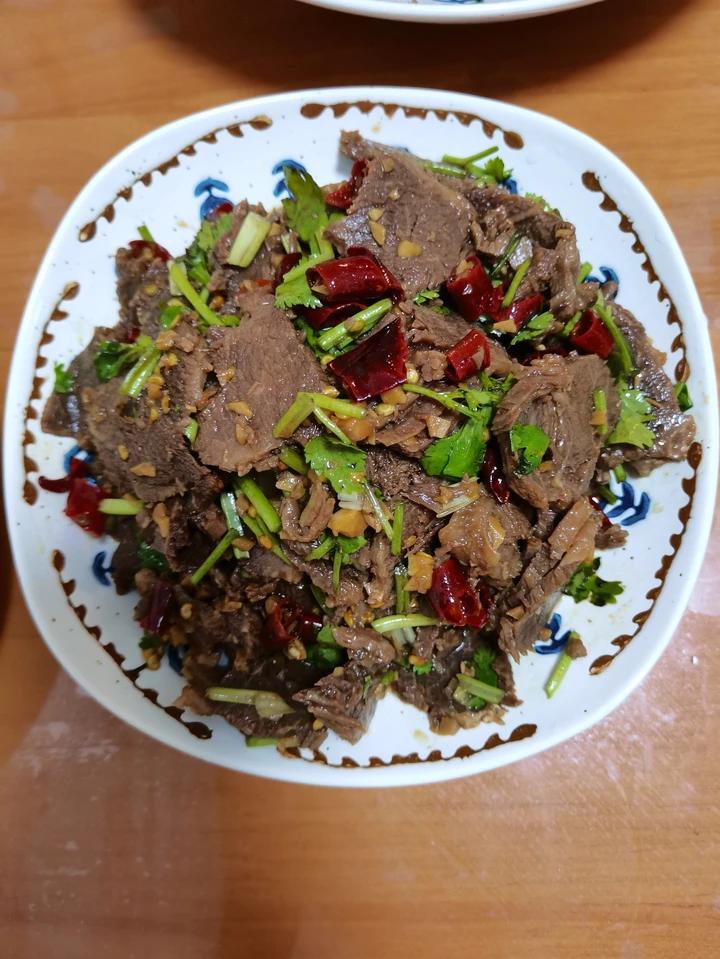 凉拌牛肉