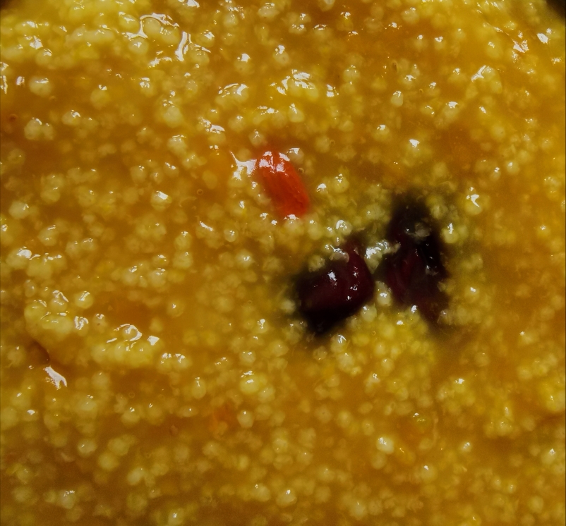 香香香的红枣枸杞南瓜小米粥的做法