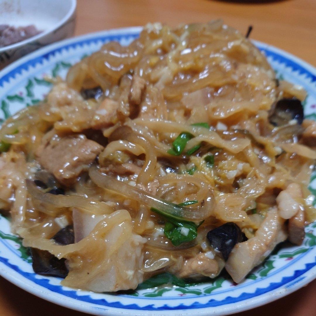 东北酸菜猪肉炖粉条