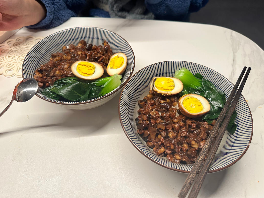 好吃到停不下来的卤肉饭