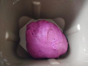 粉嫩的火龙果麻薯软欧面包的做法 步骤4