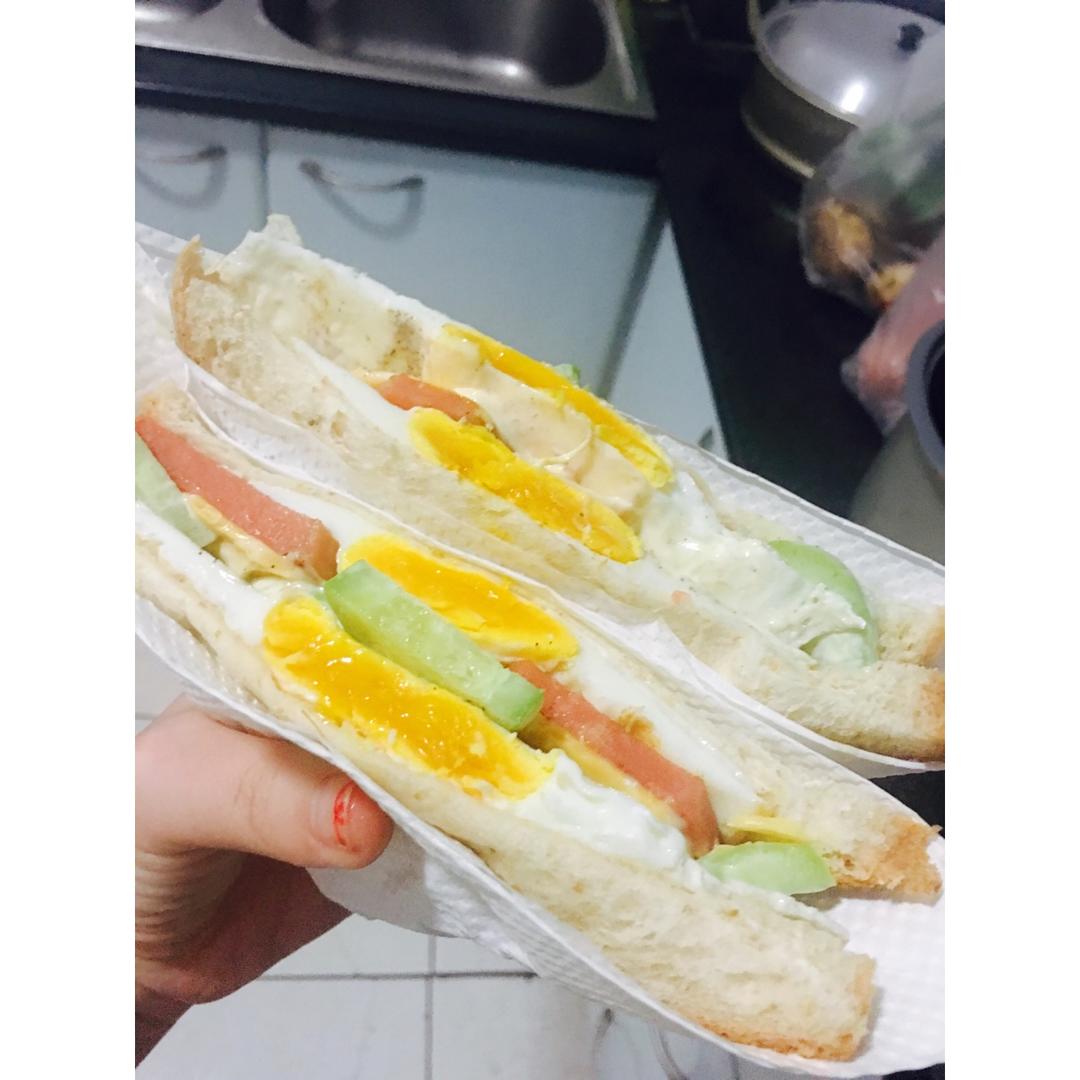 火腿芝士蛋三文治