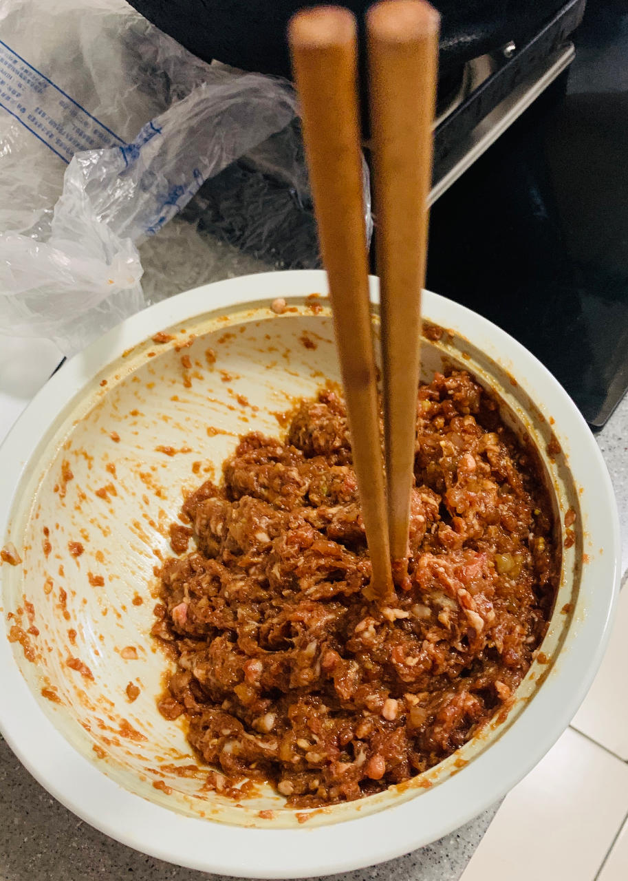 论肉馅的拌制方法