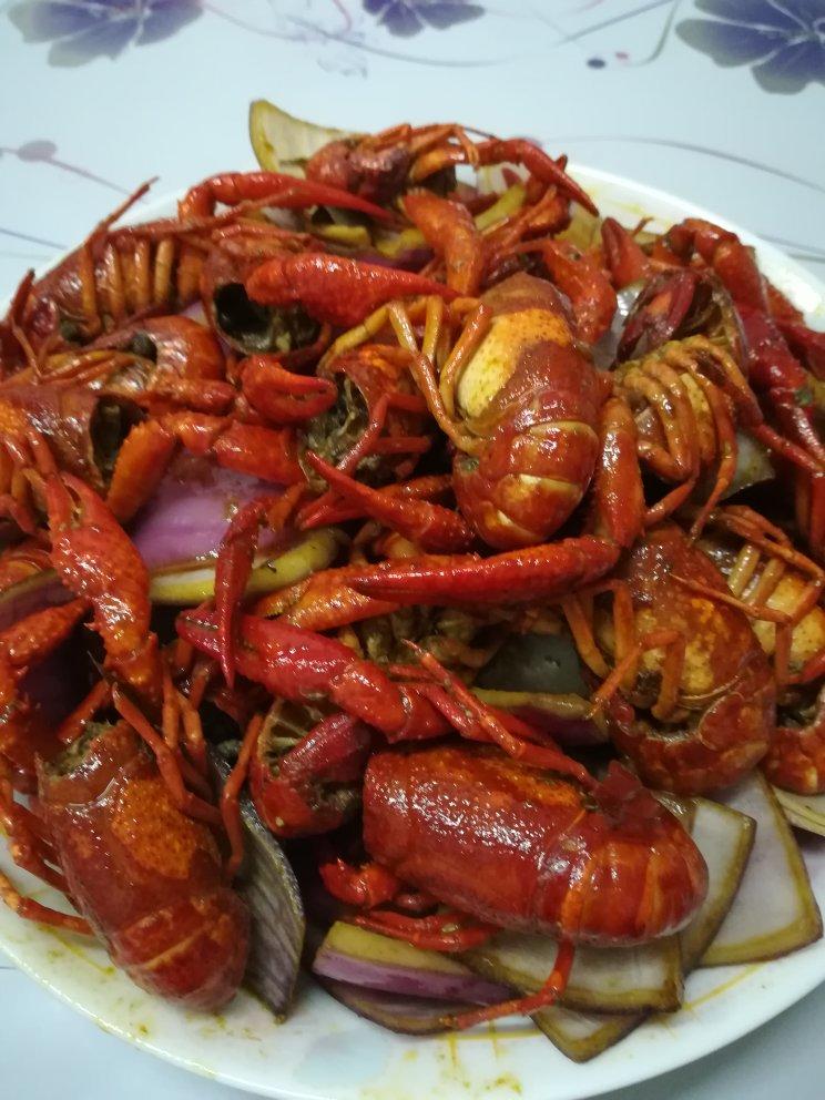 麻辣小龙虾