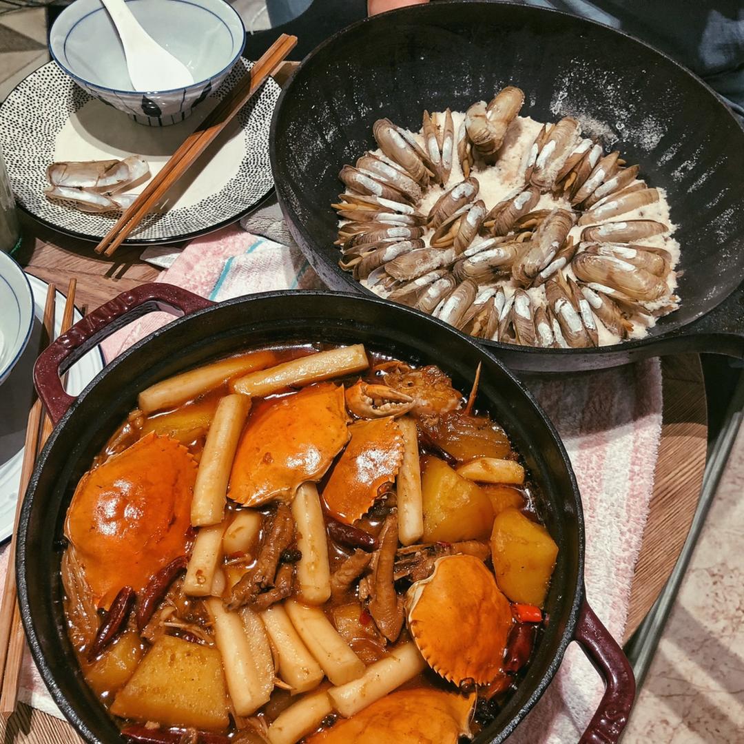 胖哥俩肉蟹煲