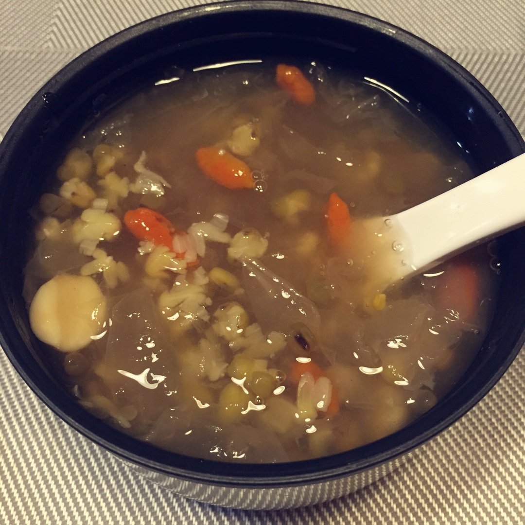 绿豆银耳羹